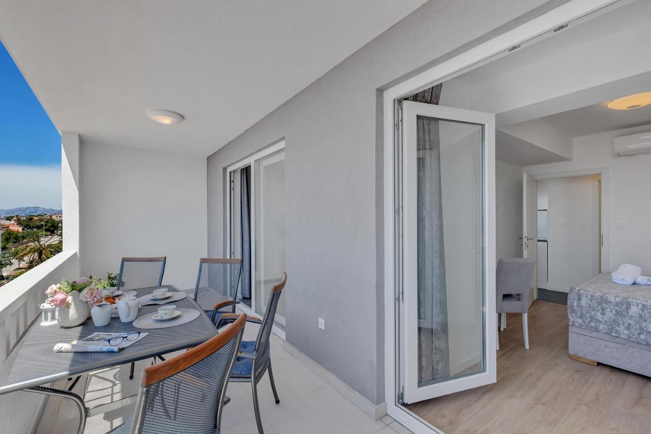 Apartments Dany Makarska Exterior foto